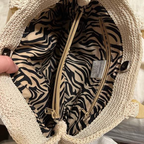 NWOT Liz Claiborne Cream Knit Bag - Picture 3 of 6